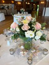 Vase table arrangement 