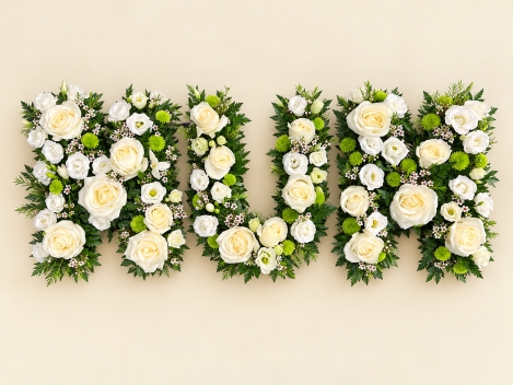 MUM  Luxury Letters