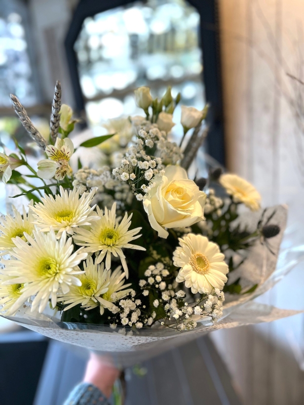 White Christmas Handtied