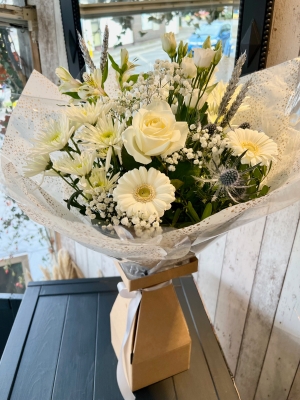 White Christmas Handtied