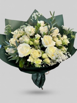 Pure love   Rose Handtied