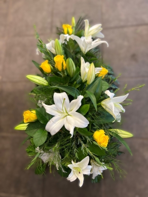 Rose and Lily teardrop spray   Yellow and White
