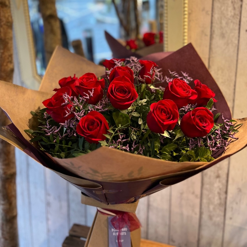 100 Roses Handtied