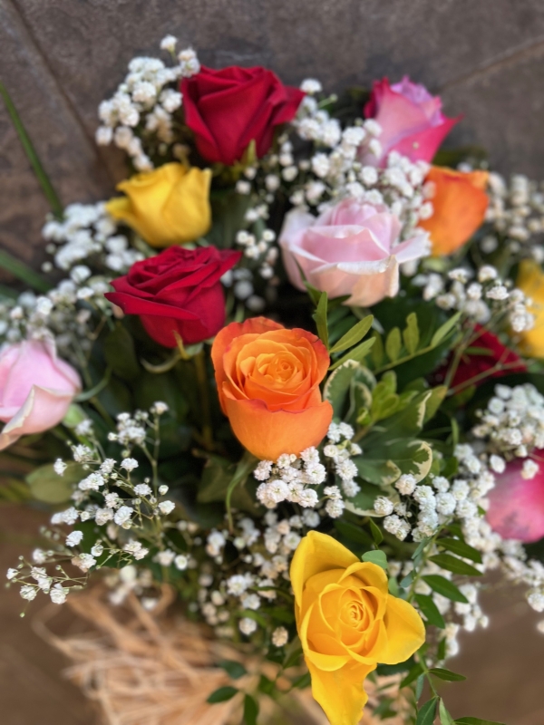 12 Mixed Rose tied sheaf