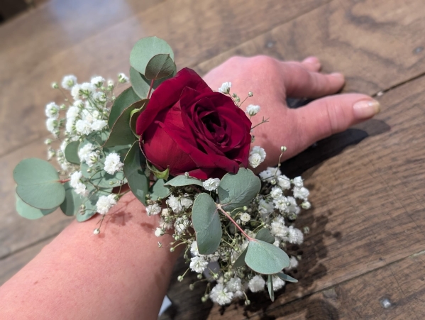 Gypsophelia & Rose cuff
