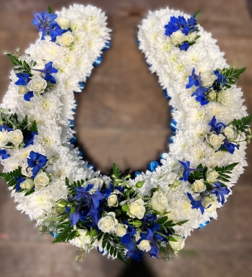 Horseshoe tribute