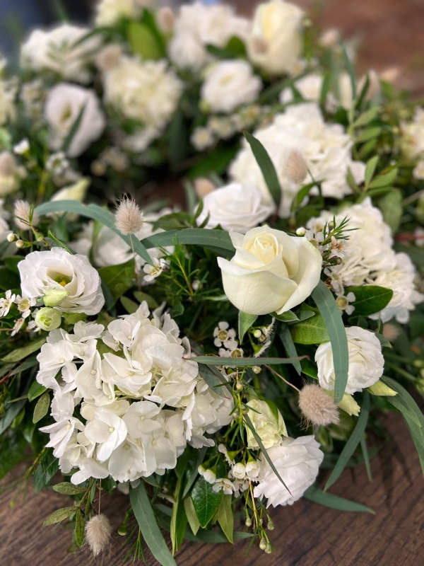 Luxury White Wreath