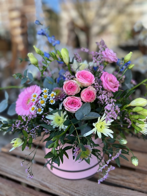Cottage garden hatbox