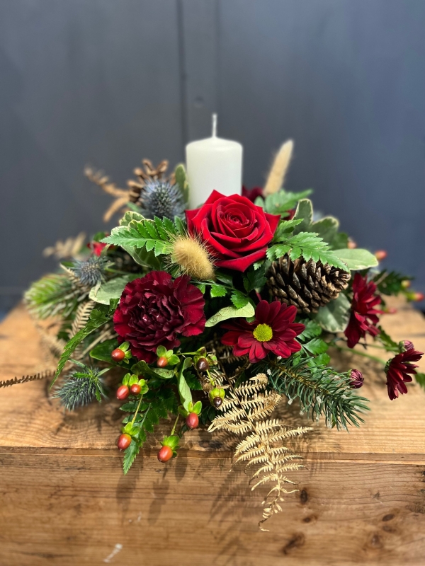 Noel candle table arrangement