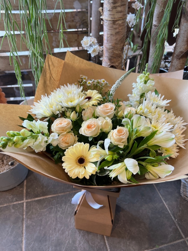 Pearl   Handtied