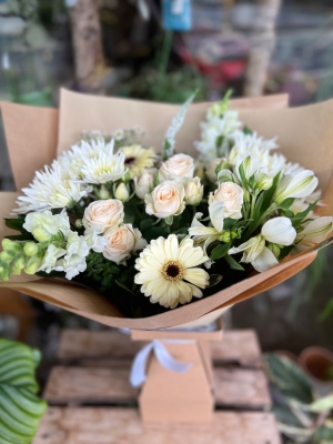 Pearl   Handtied