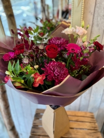 Pretty Woman Handtied