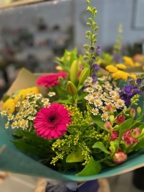 Summer Handtied