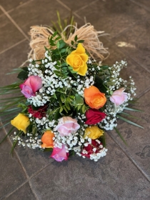 12 Mixed Rose tied sheaf