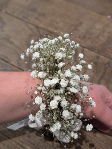 Gypsophila cuff