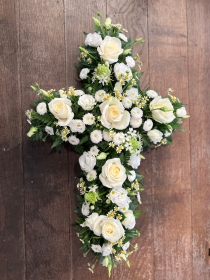 Pretty natural style Cross