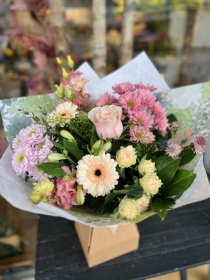 Strawberry's & Cream Handtied